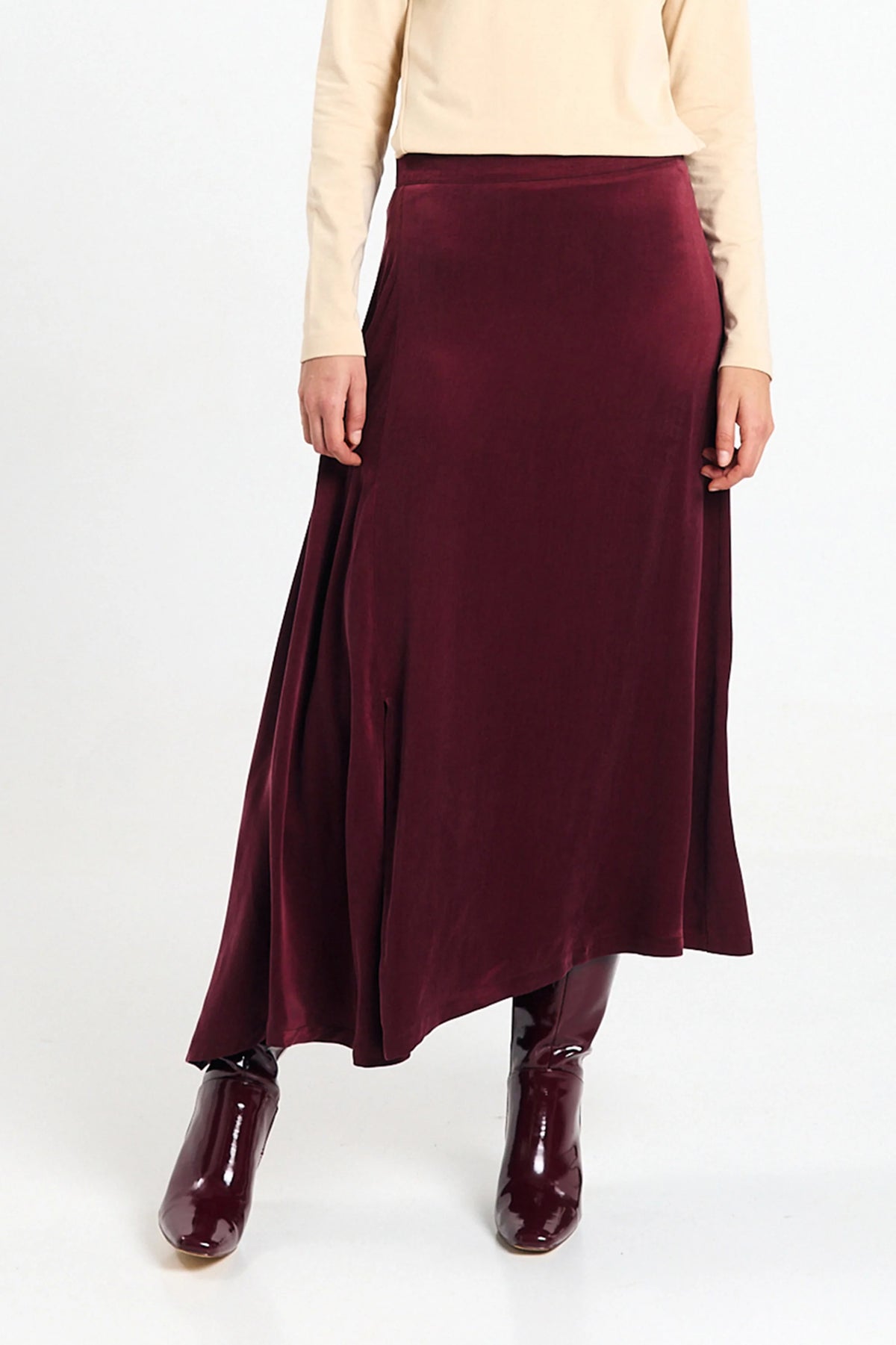 Suite 13 - Joe Skirt