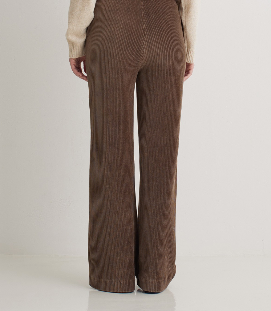 Yerse - Elastische Cordhose mit weitem Bein