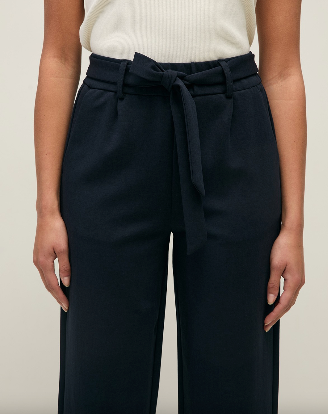 Yerse - Hose mit weitem Bein und Gürtel