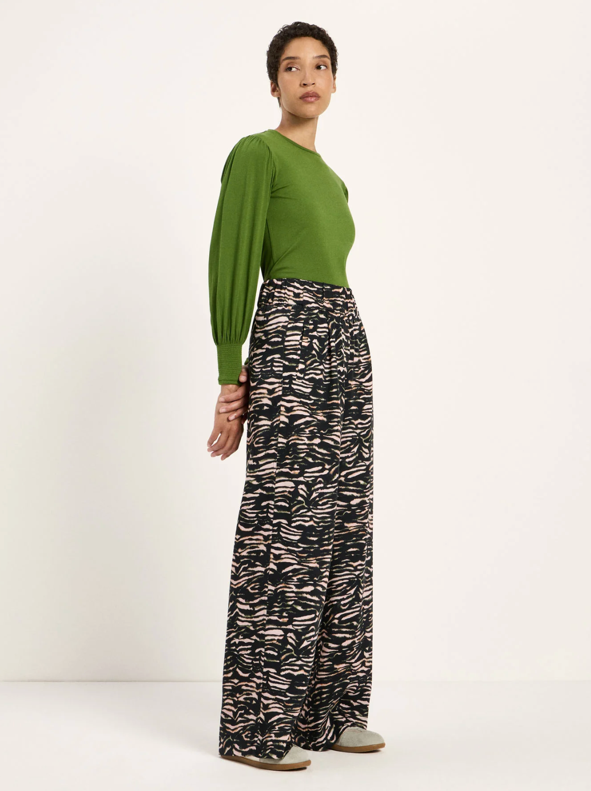 Lanius - Hose mit weitem Bein