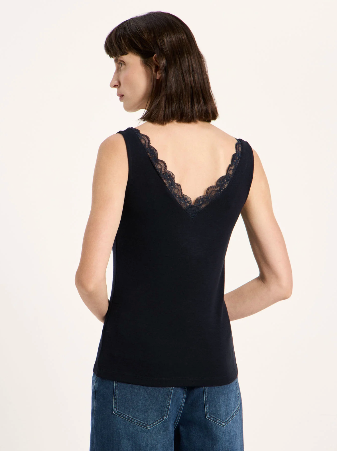 Lanius - Top mit Spitze GOTS