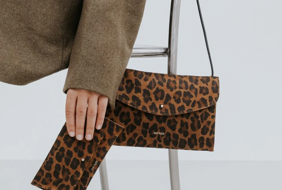 Ann Kurz -  Cute Clutch