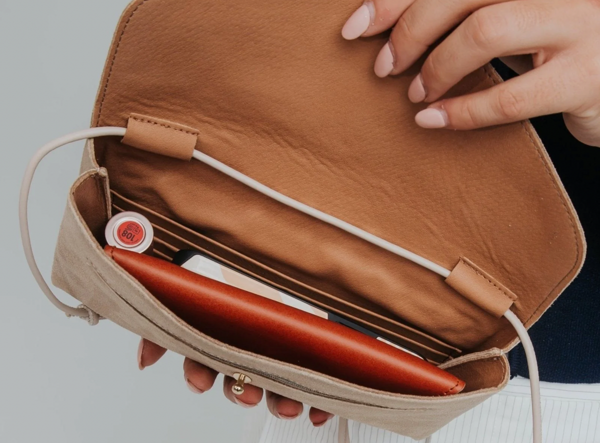 Ann Kurz -  Cute Clutch