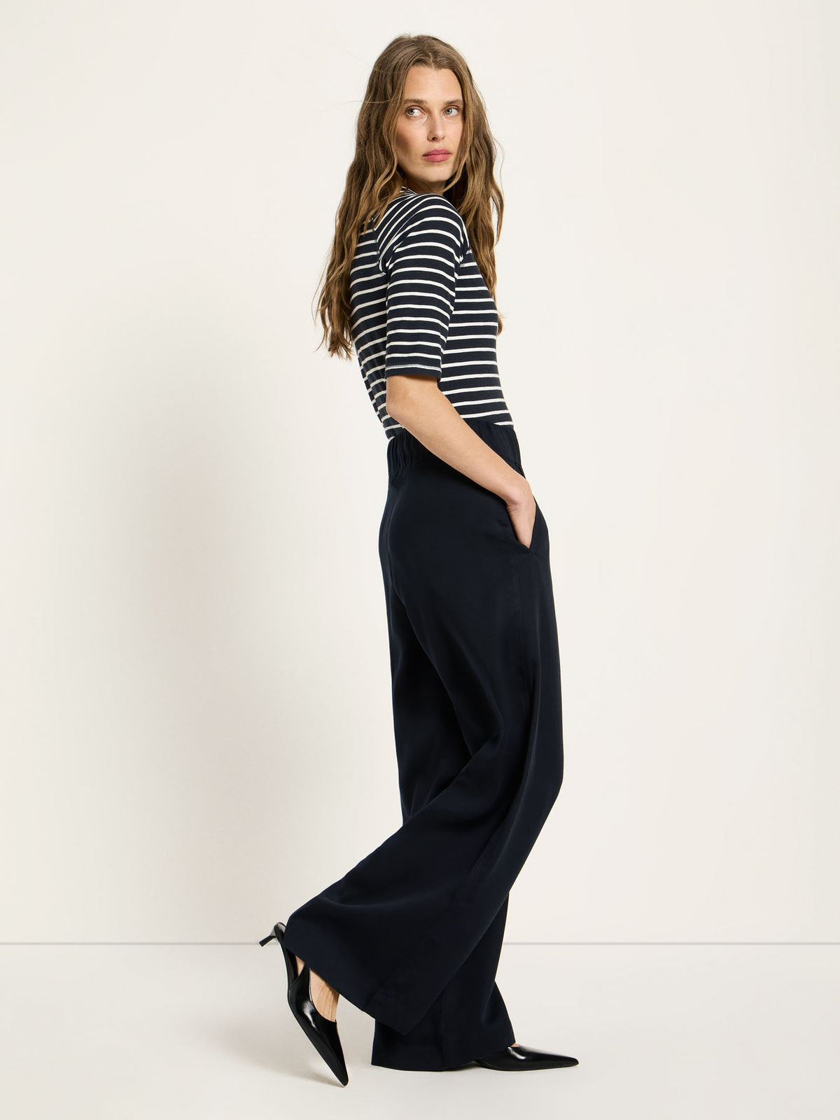 Lanius - Hose mit weitem Bein