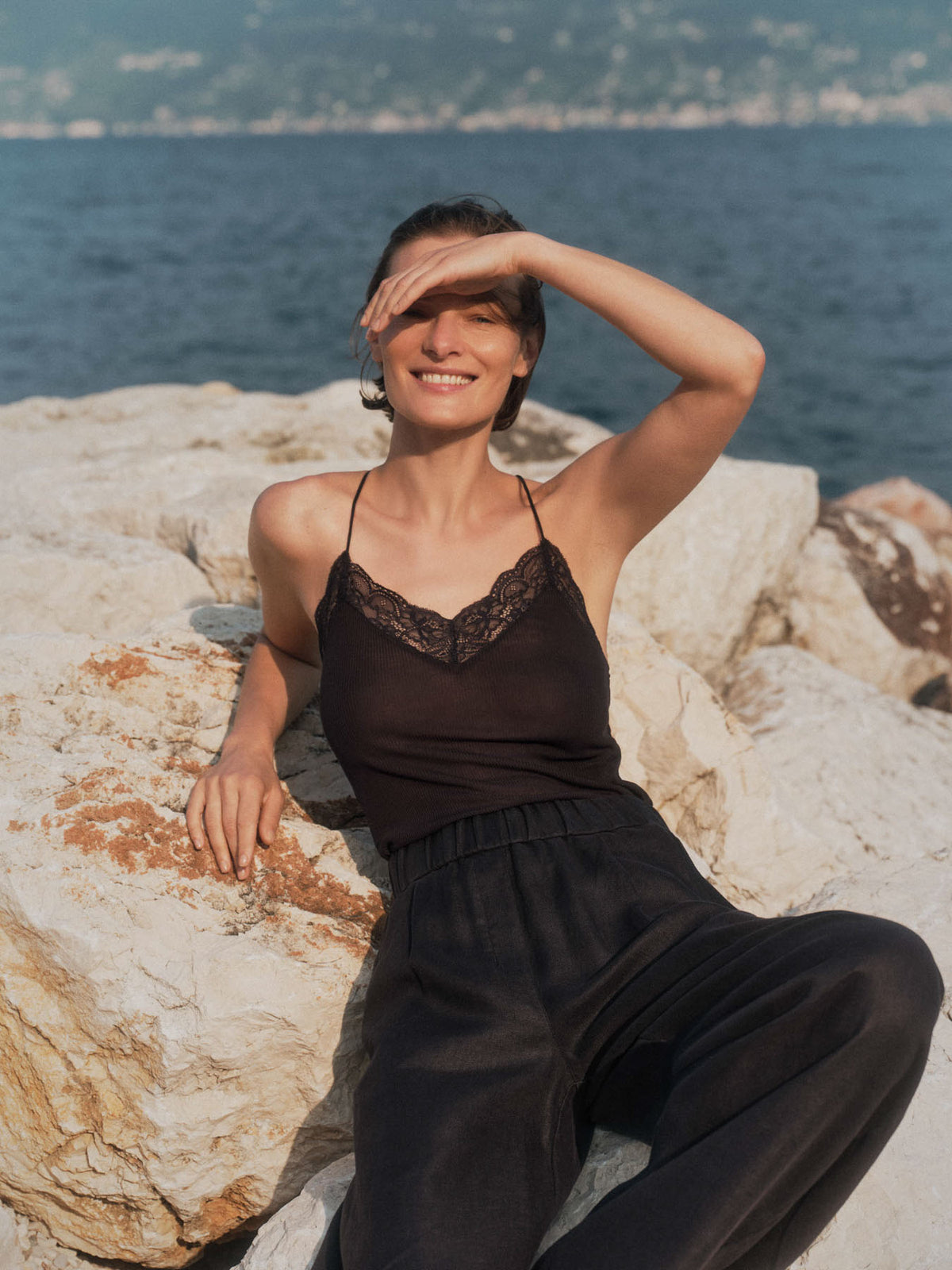 Lanius - Spitzentop aus Tencel