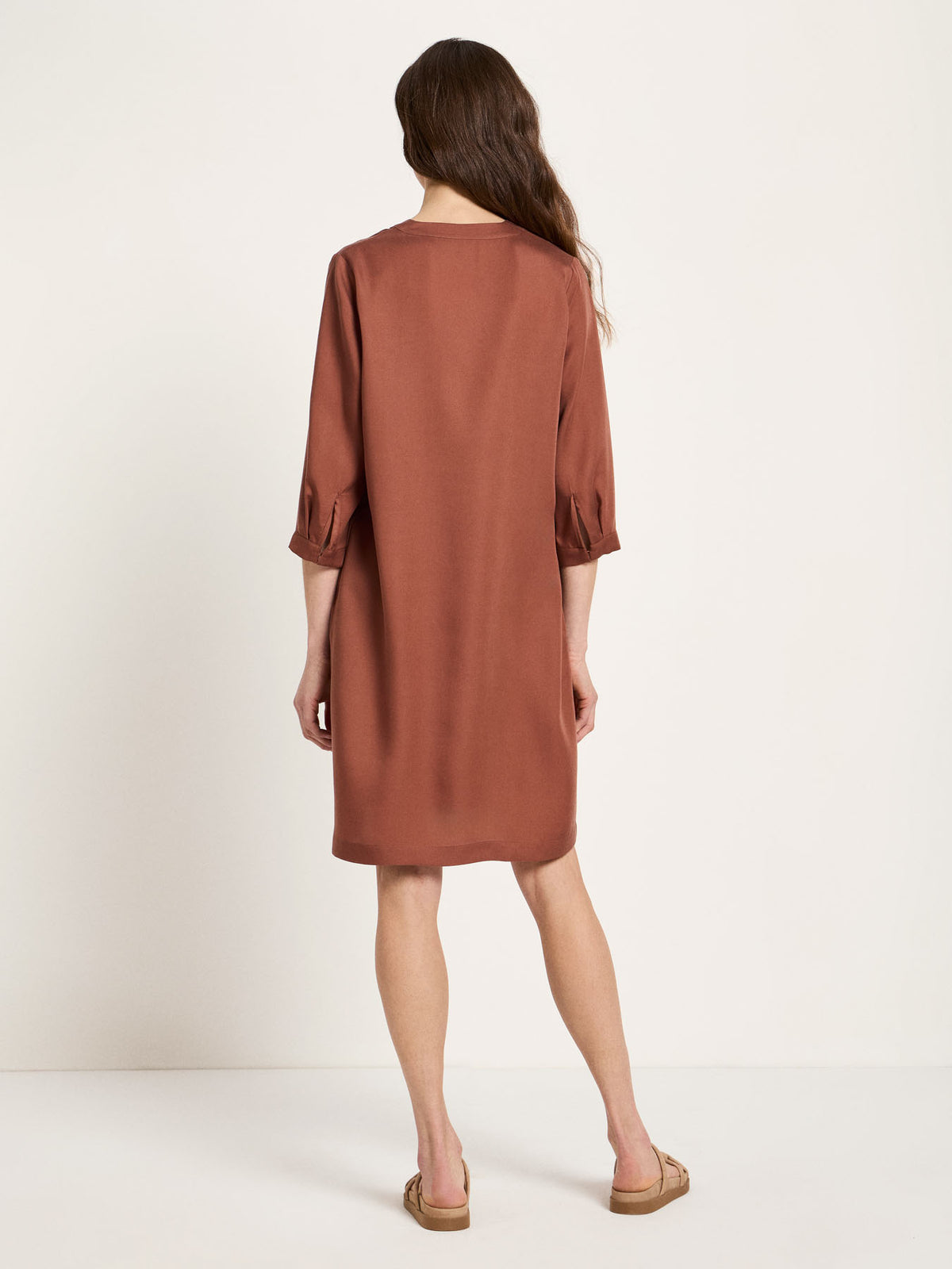 Lanius - Kleid mit V-Ausschnitt