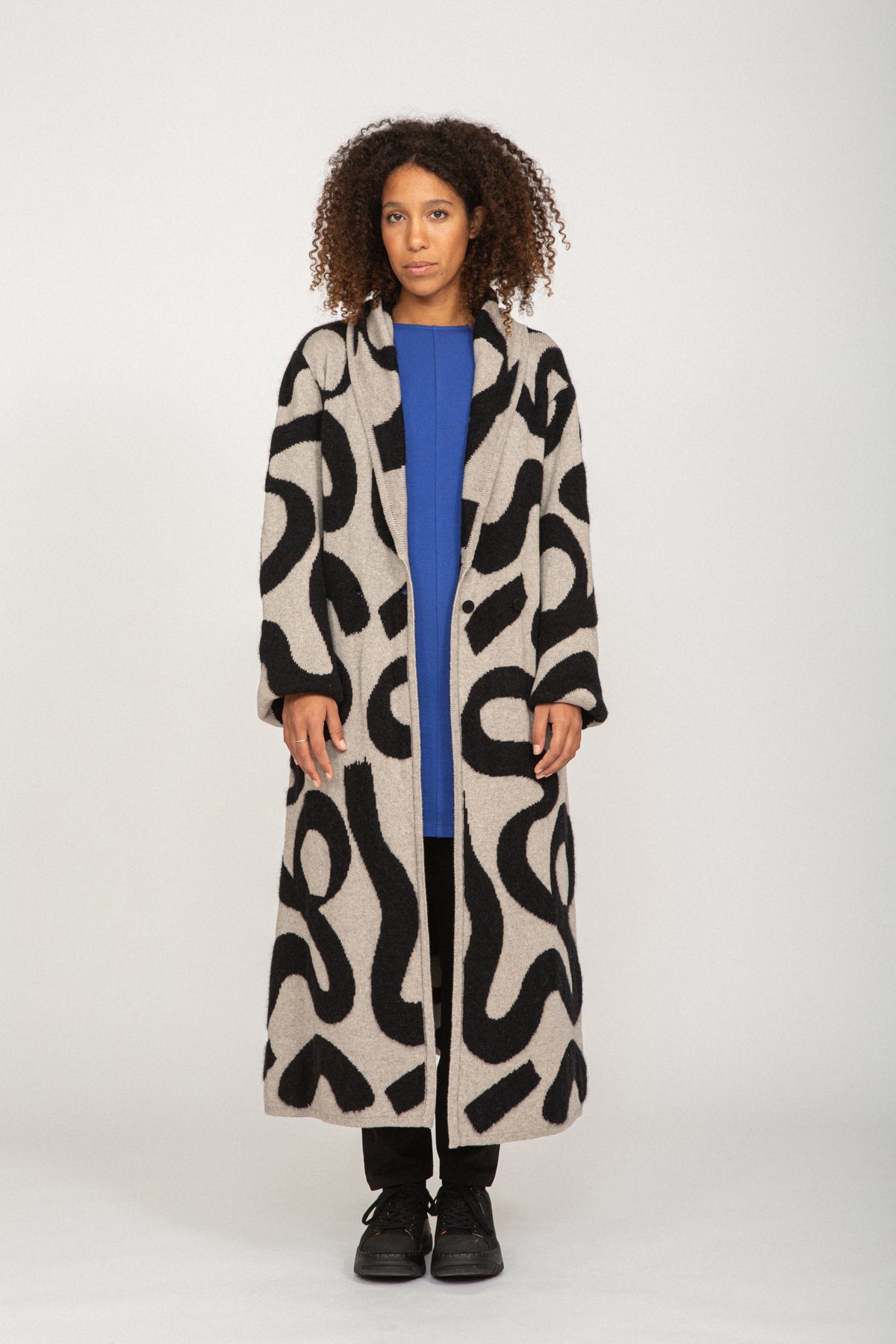 Suite 13 - Salas Coat
