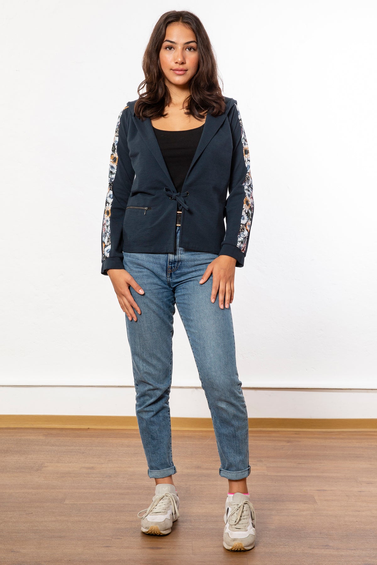 NIX - Kapuzen Sweater mit Blumenprint