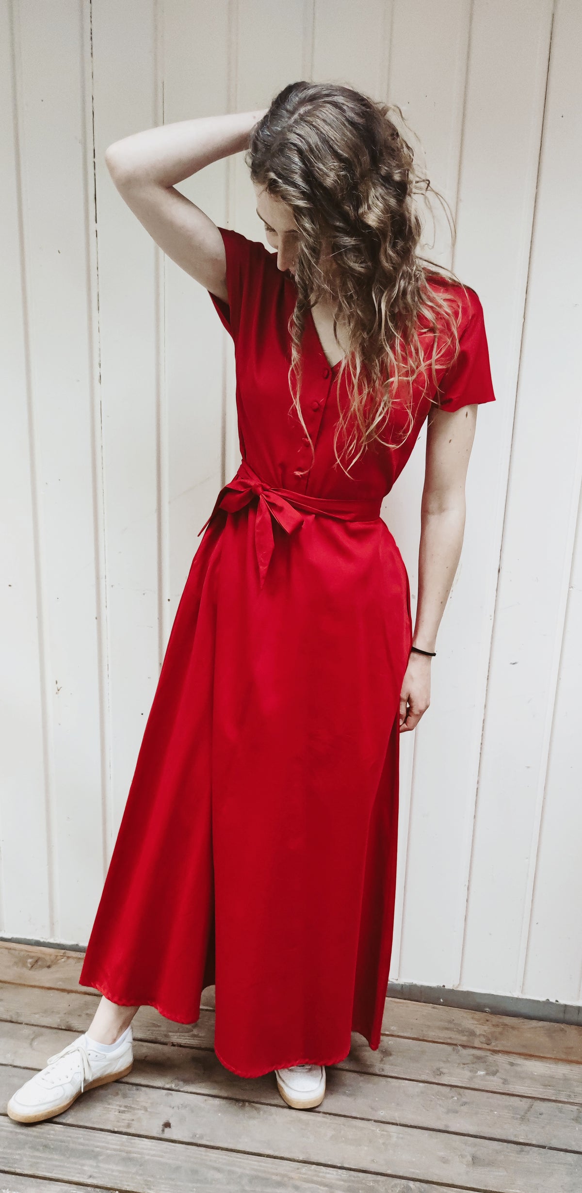 Anzüglich - Kleid aus rotem Bio-Satin